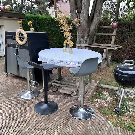 Lejlighed Le Repaire Du Bas, Jardin Et Serenite *
